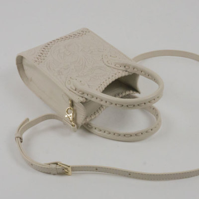 Handle tote bag ハンドルトートバッグ 全2色バッグカービング Handle tote bag ハンドルトートバッグ 全2色バッグカービング