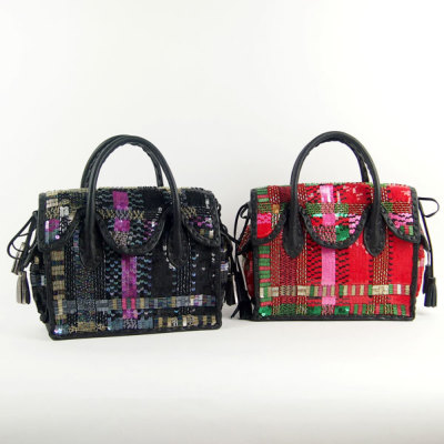 新品タグ付き！カービングマルチ刺繍マエストラ｜バッグ 